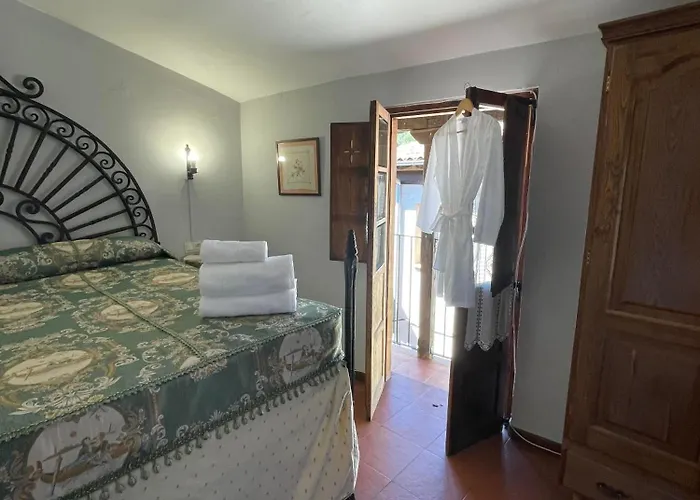 Boutique Casa Palacio بيت ريفي San Martín del Castañar